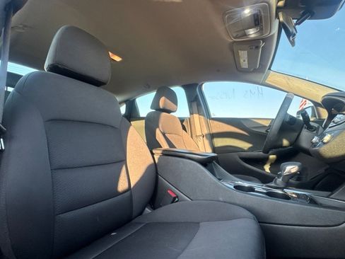 Used 2025 Chevrolet Malibu LT FWD image 31