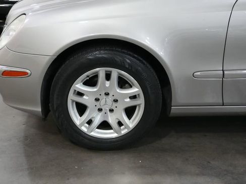 Used 2004 Mercedes-Benz E 320 Sedan image 10
