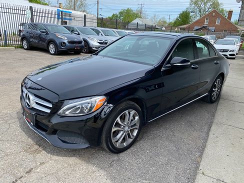 Used 2015 Mercedes-Benz C 300 4MATIC Sedan image 6