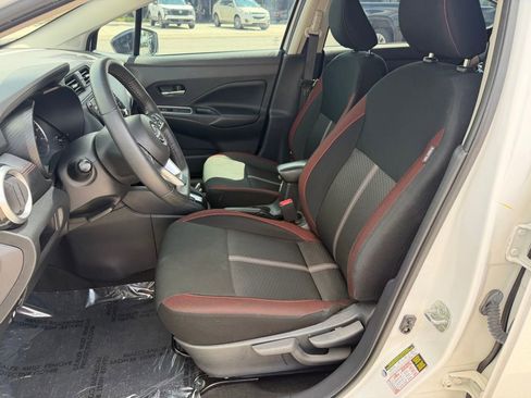 Used 2024 Nissan Versa SR w/ Trunk Package image 11