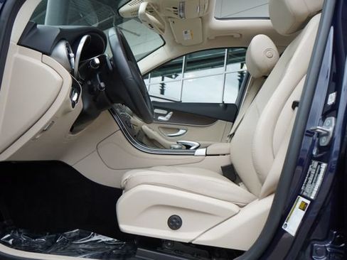 Used 2018 Mercedes-Benz GLC 300 4MATIC image 28