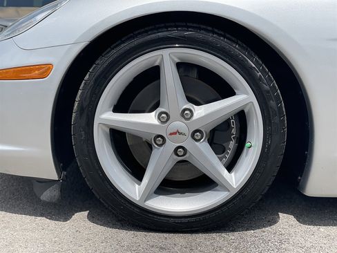 Used 2012 Chevrolet Corvette Coupe RWD image 29