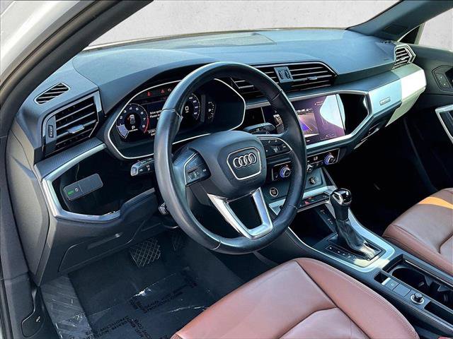 Used 2021 Audi Q3 2.0T Premium w/ Convenience Package AWD/4WD image 14