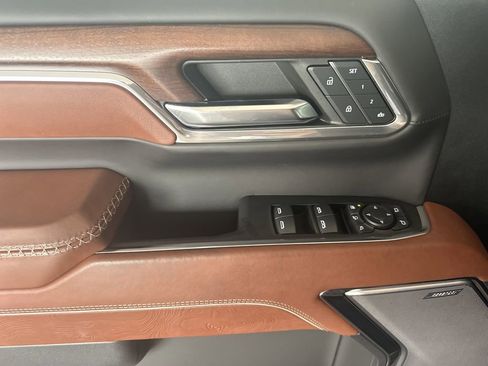 Certified 2024 GMC Sierra 2500 Denali Ultimate image 16