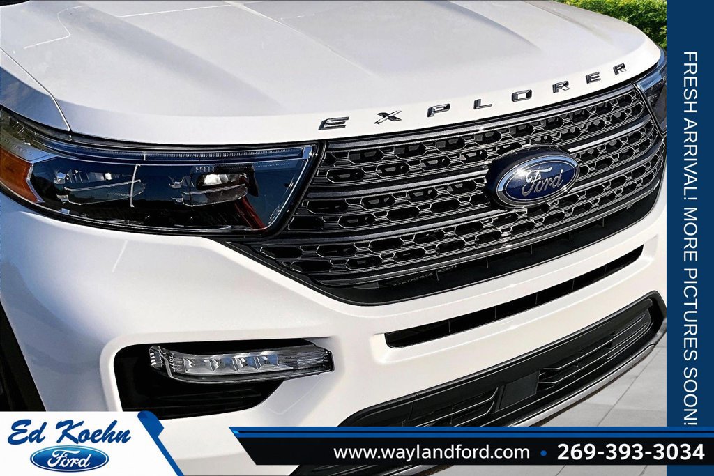Certified 2022 Ford Explorer XLT w/ Equipment Group 202A AWD/4WD image 28