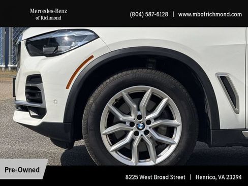 Used 2023 BMW X5 xDrive40i w/ Parking Assistance Package AWD/4WD image 11