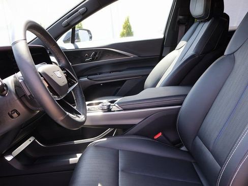 Certified 2024 Cadillac Lyriq Luxury RWD image 21