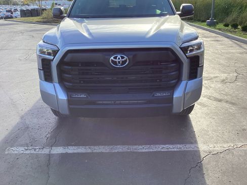 New 2025 Toyota Tundra SR5 image 8