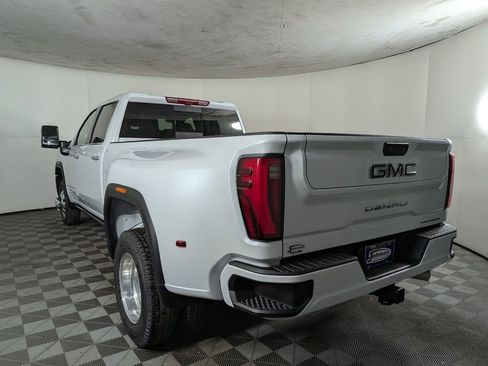 New 2026 GMC Sierra 3500 Denali Ultimate image 4