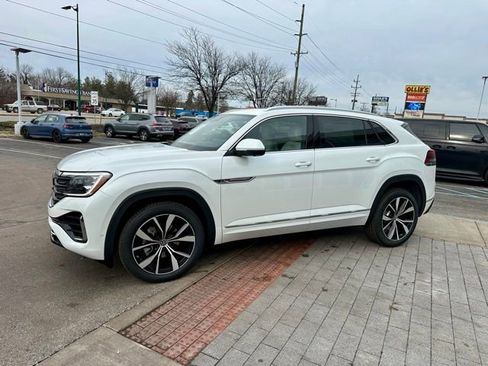 New 2026 Volkswagen Atlas Cross Sport SEL Premium R-Line AWD/4WD image 3