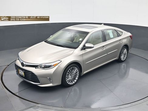 Used 2018 Toyota Avalon Limited w/ Protection Package FWD image 13