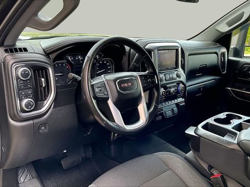 Used 2020 GMC Sierra 2500 SLE w/ SLE Value Package; AWD/4WD image 18