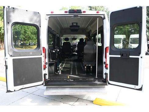 Used 2024 RAM ProMaster 2500 w/ Convenience Group FWD image 24