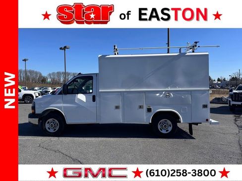 New 2025 GMC Savana 3500 w/ Power Convenience Package image 6