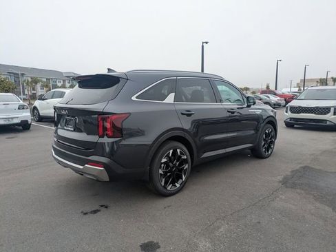 New 2026 Kia Sorento SX image 3