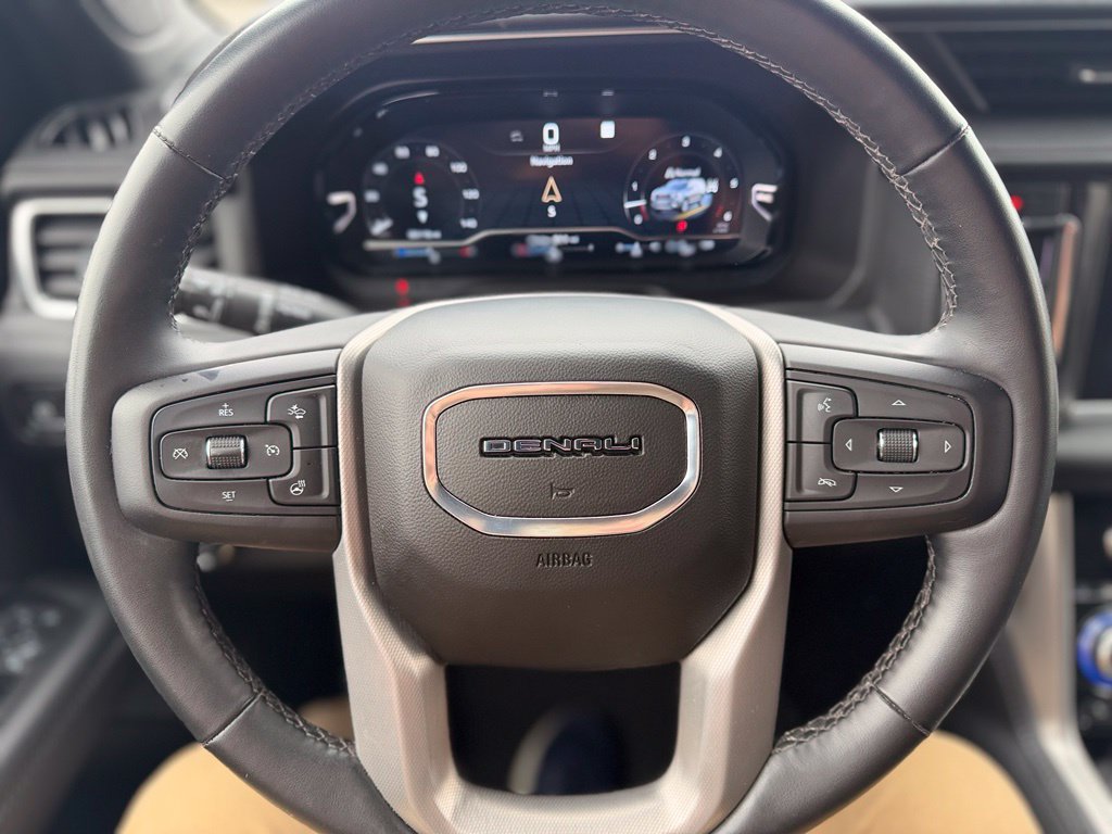 Used 2023 GMC Yukon Denali w/ Max Trailering Package AWD/4WD image 12
