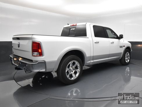 Used 2018 RAM 1500 Laramie RWD image 50