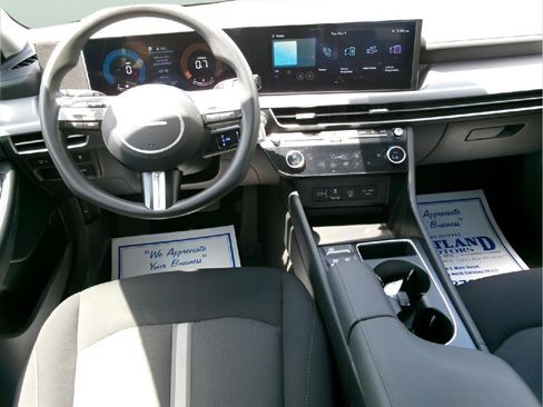Used 2025 Hyundai Sonata SEL FWD image 11