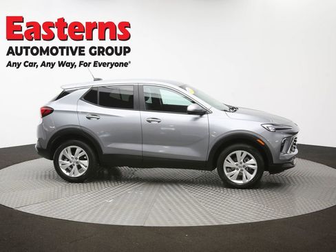 Used 2025 Buick Encore GX Preferred AWD/4WD image 44