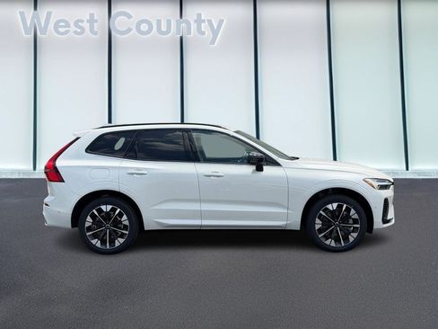 New 2026 Volvo XC60 T8 Plus w/ Climate Package AWD/4WD image 2