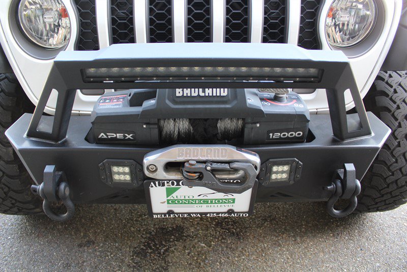 Used 2023 Jeep Gladiator Rubicon w/ Trailer Tow Package AWD/4WD image 35