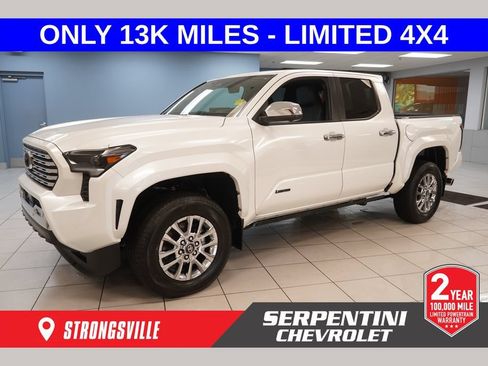 Used 2025 Toyota Tacoma Limited AWD/4WD image 1
