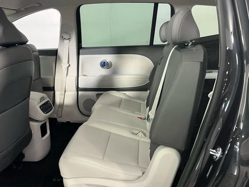 Used 2026 Hyundai Ioniq 9 SEL image 25