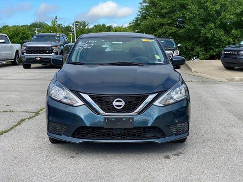 Used 2016 Nissan Sentra SV FWD image 2