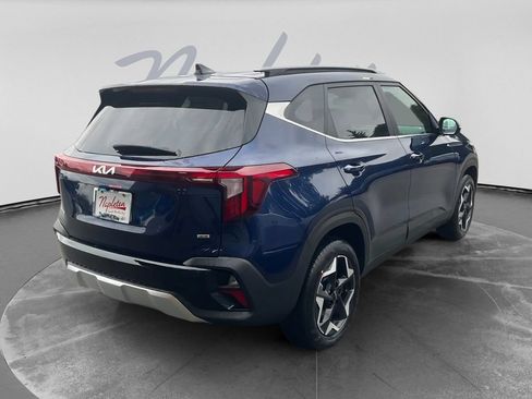 Certified 2025 Kia Seltos EX w/ EX Sunroof Package AWD/4WD image 7