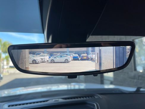 Used 2021 Chevrolet Silverado 1500 High Country w/ Technology Package image 19