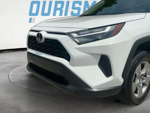 Used 2025 Toyota RAV4 XLE FWD image 17