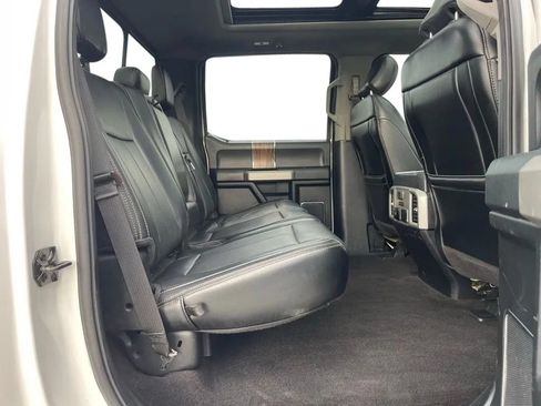 Used 2019 Ford F150 Lariat w/ Equipment Group 502A Luxury AWD/4WD image 18