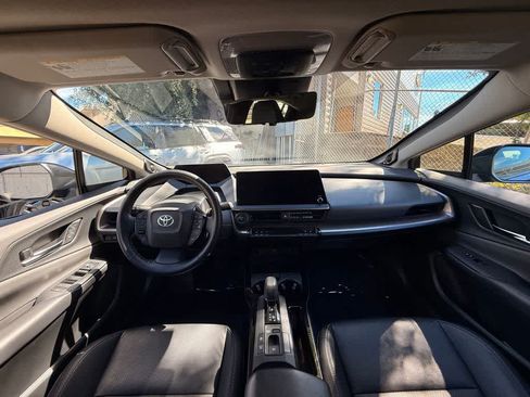 Used 2023 Toyota Prius Limited FWD image 10