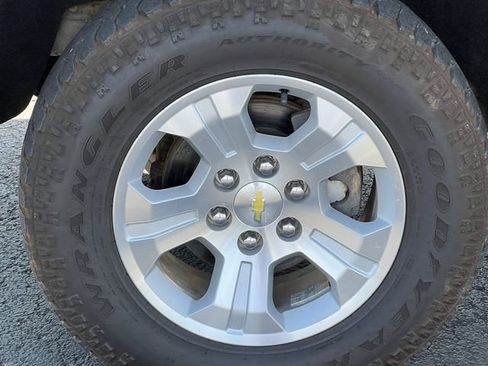 Used 2015 Chevrolet Silverado 1500 LT w/ All Star Edition AWD/4WD image 6