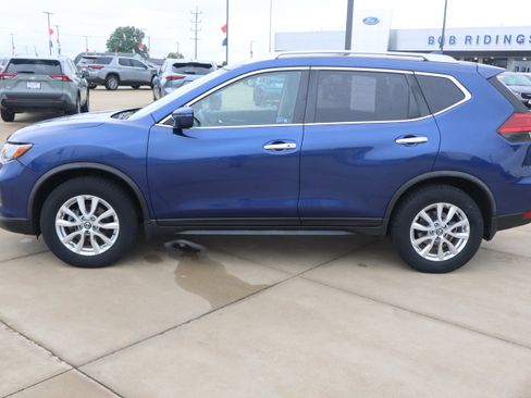 Used 2017 Nissan Rogue SV AWD/4WD image 8