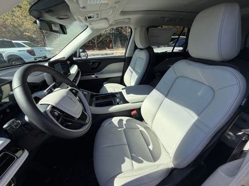 New 2025 Lincoln Aviator 2WD image 14
