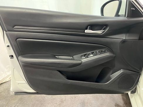 Used 2025 Nissan Altima 2.5 SV w/ SV Special Edition Package image 9