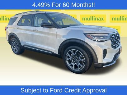 Certified 2025 Ford Explorer Platinum w/ Ultimate Package