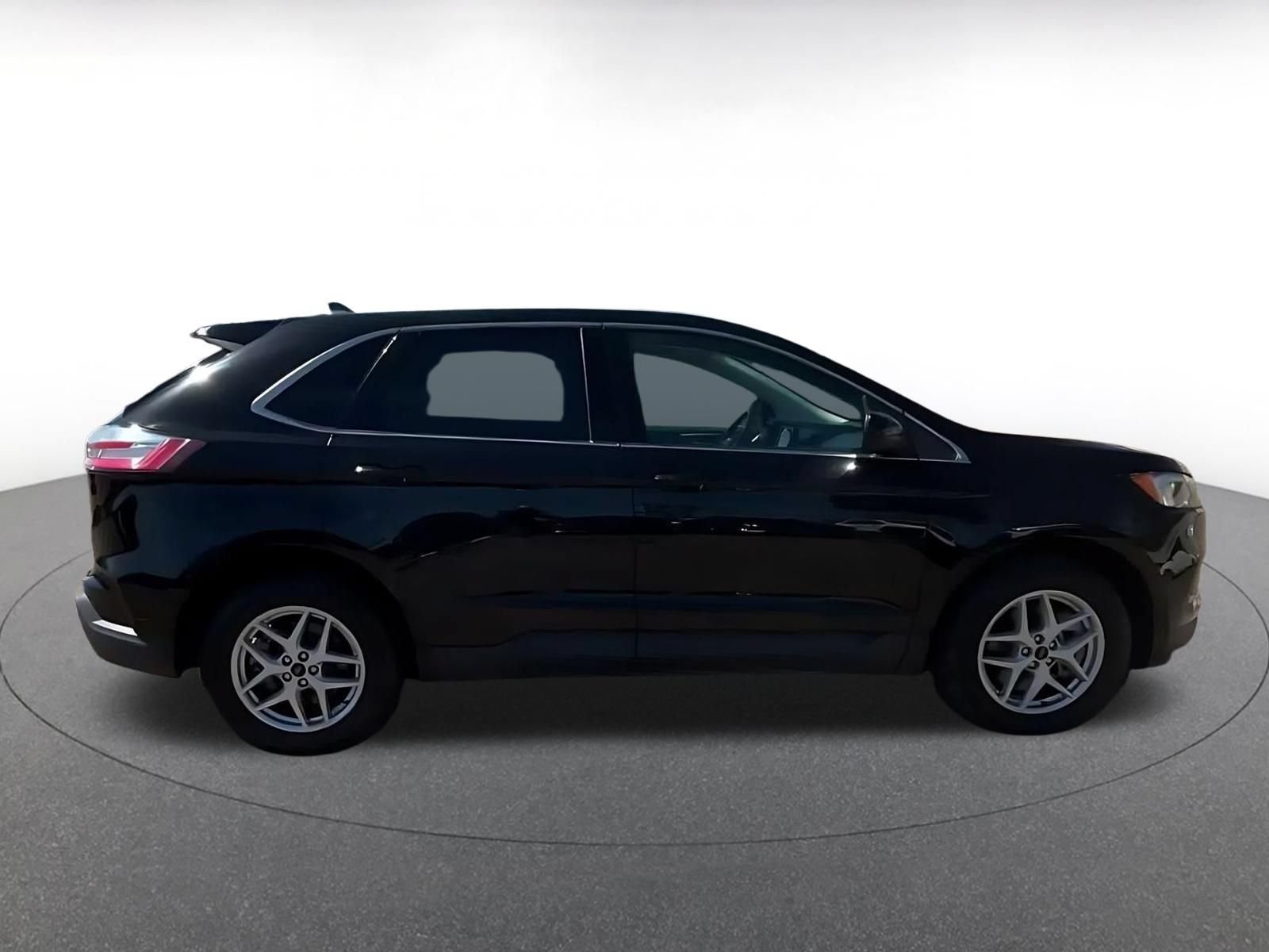 Used 2023 Ford Edge SEL AWD/4WD image 15