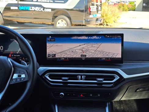 Used 2024 BMW 330e xDrive image 29