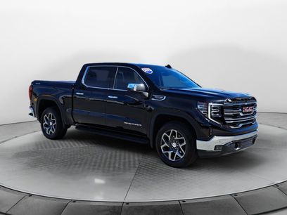 Used 2022 GMC Sierra 1500 SLT w/ SLT Convenience Package