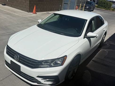 Used 2016 Volkswagen Passat 1.8T R-Line FWD image 8