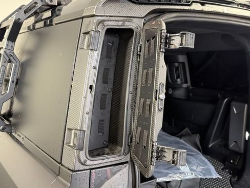 Used 2025 Land Rover Defender 130 Outbound AWD/4WD image 17