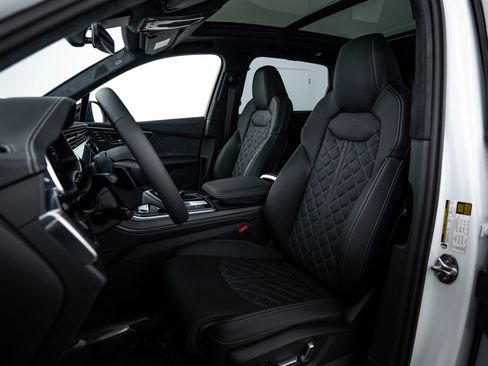 New 2026 Audi SQ7 Prestige image 16