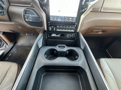 Used 2022 RAM 3500 Laramie image 40