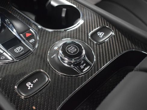 New 2026 Bentley Bentayga Extended Wheelbase AWD/4WD image 36