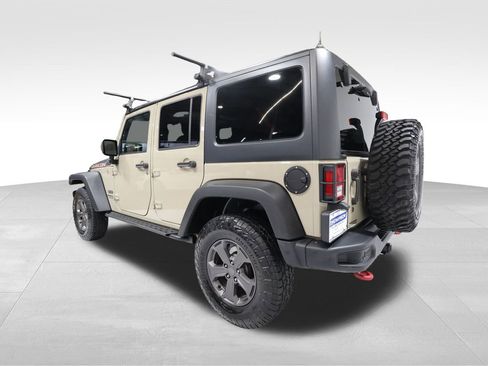 Used 2017 Jeep Wrangler Unlimited Rubicon image 2
