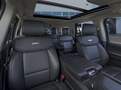 New 2025 Ford Expedition Platinum w/ Driver's Package image 10