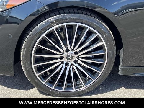 Used 2025 Mercedes-Benz C 300 4MATIC Sedan image 10