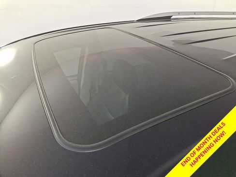 Certified 2021 Toyota Sienna Platinum FWD image 18
